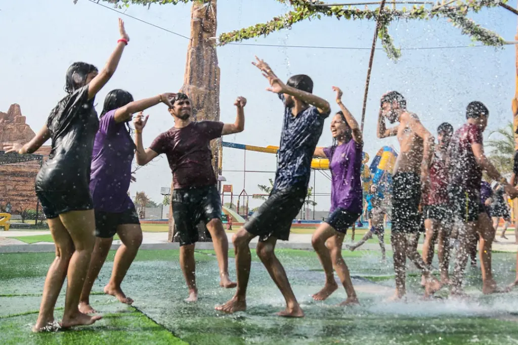 Rain Dance at Mojoland