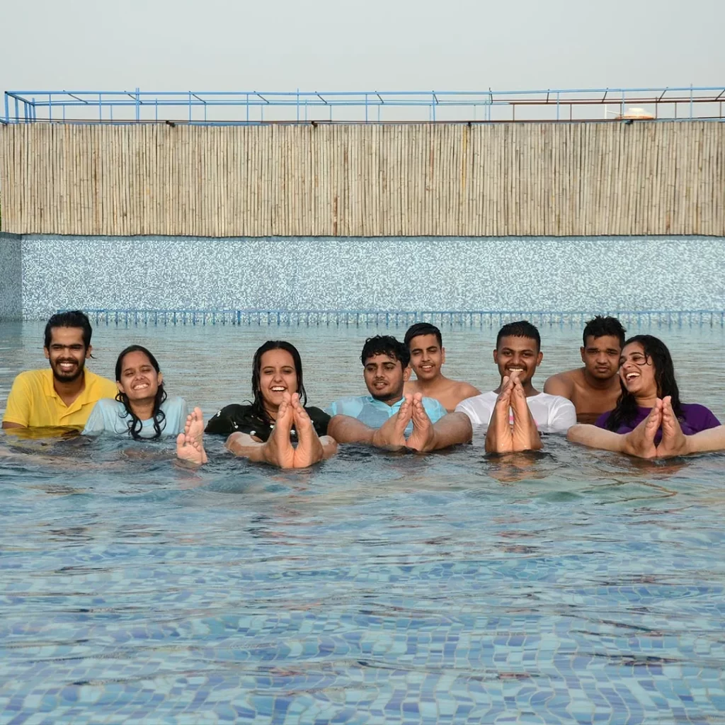 Wave Pool Fun at Mojoland