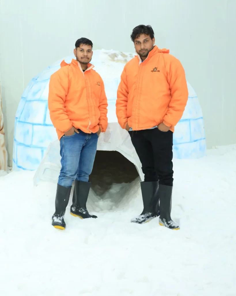 People at Snow Park of Mojoland 3